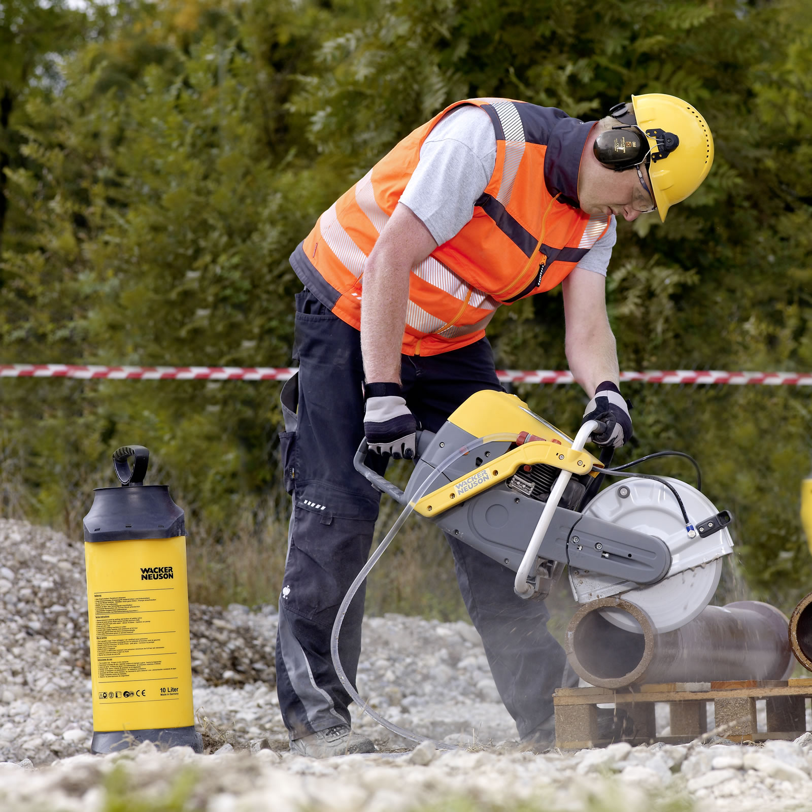 Wacker neuson bts635s clearance concrete saw